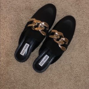 Steve Madden Black Mules!